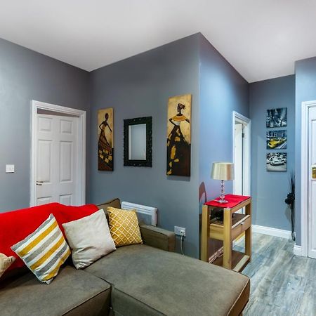 Stockton Town Centre Spacious Apartment Free Parking And Wifi المظهر الخارجي الصورة